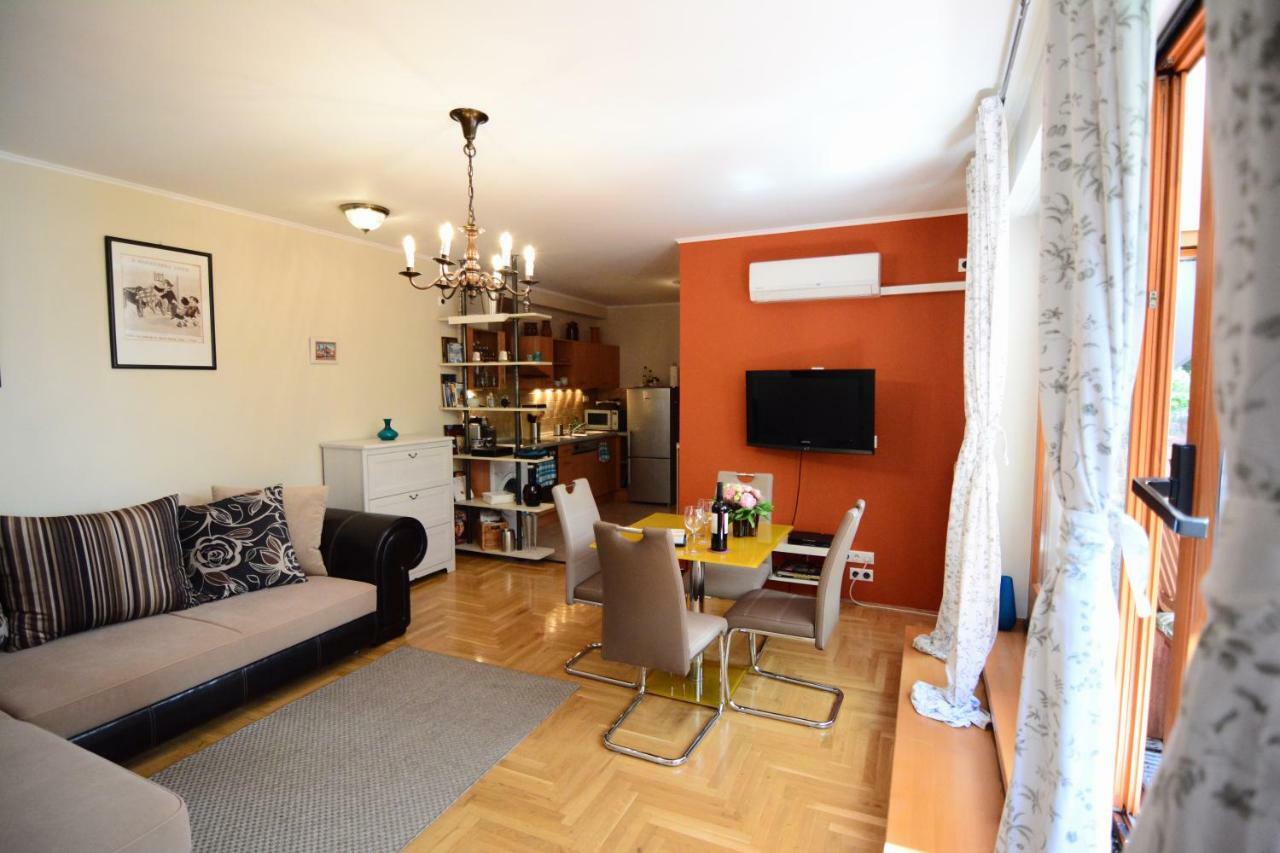 Apartament Downtown Garden Isle In Urban Style-free Parking