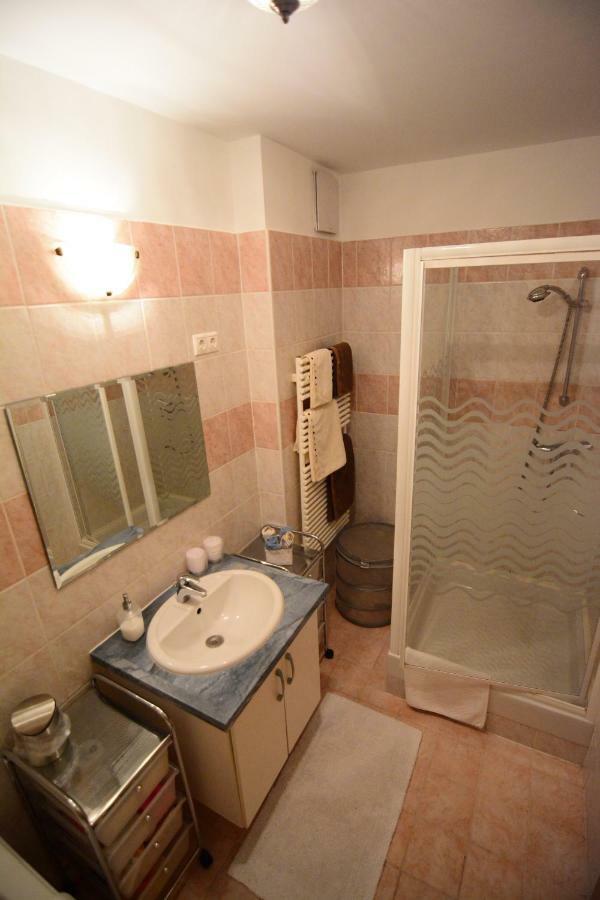 Apartament Downtown Garden Isle In Urban Style-free Parking *